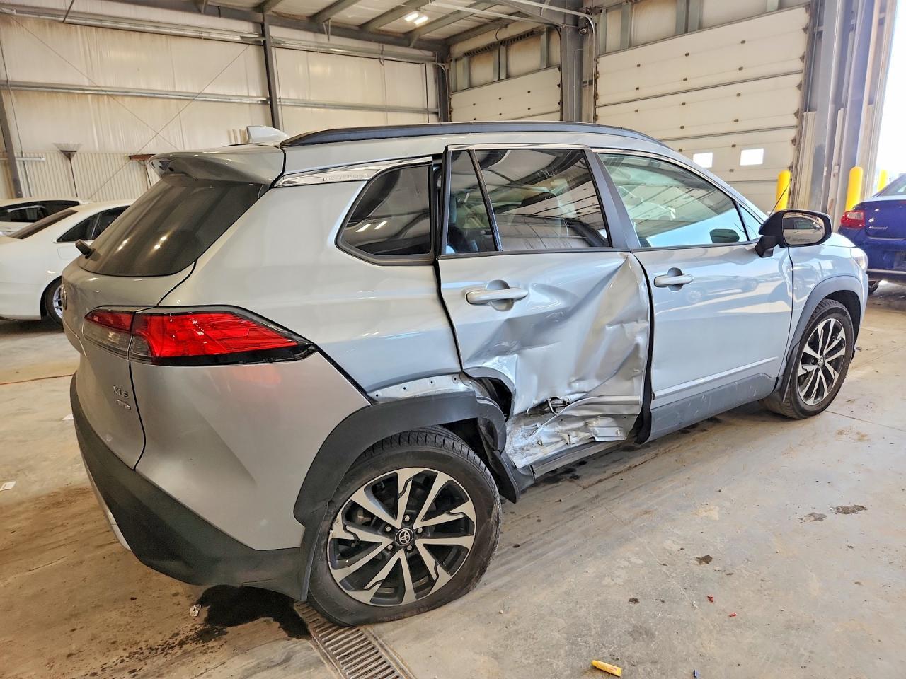 2024 Toyota Corolla Cross Xle - Фото 3