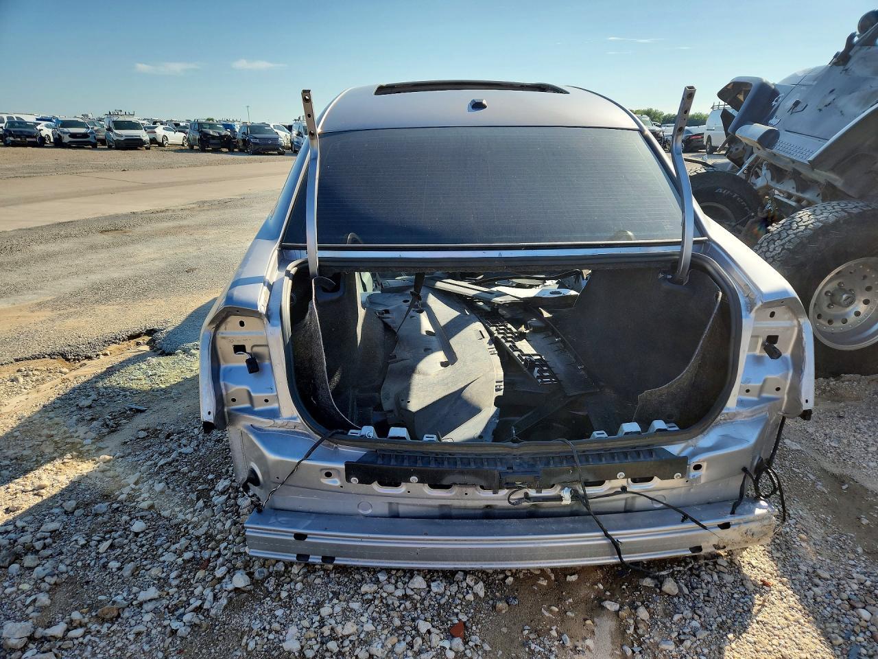 2014 Chrysler 300 Srt-8 - Image 6