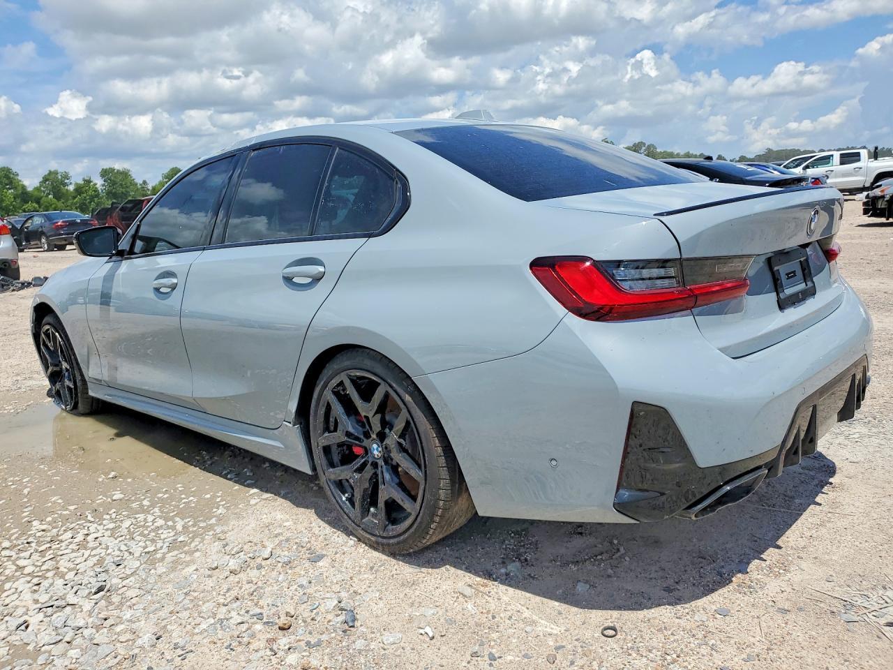 2025 BMW M340I - Фото 2