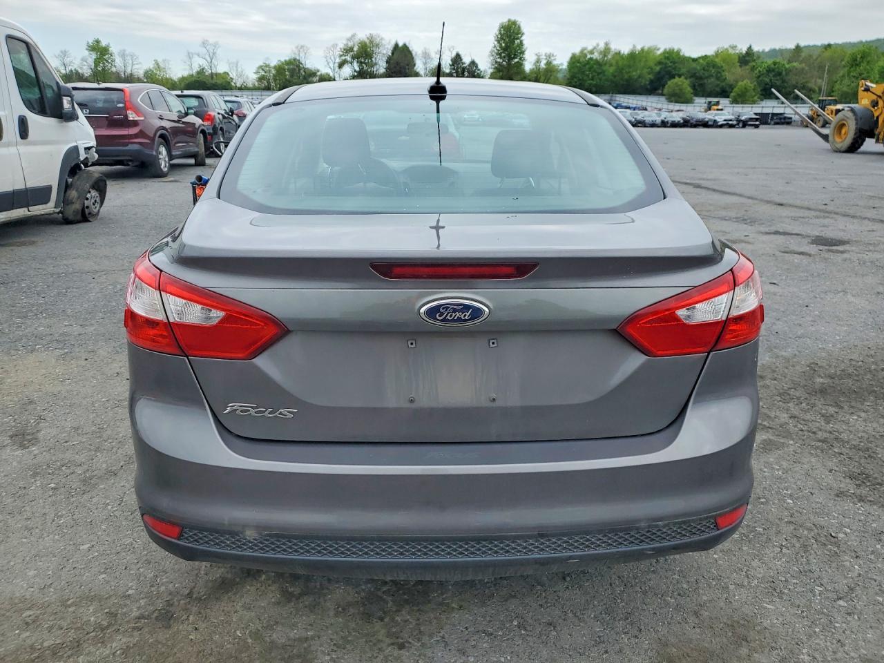 2014 Ford Focus S - Image 6