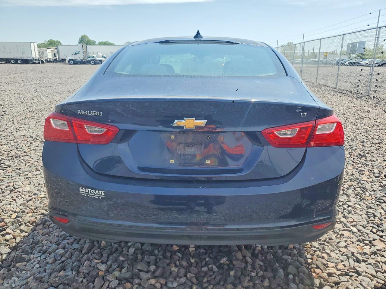 2017 Chevrolet Malibu Lt - Фото 6