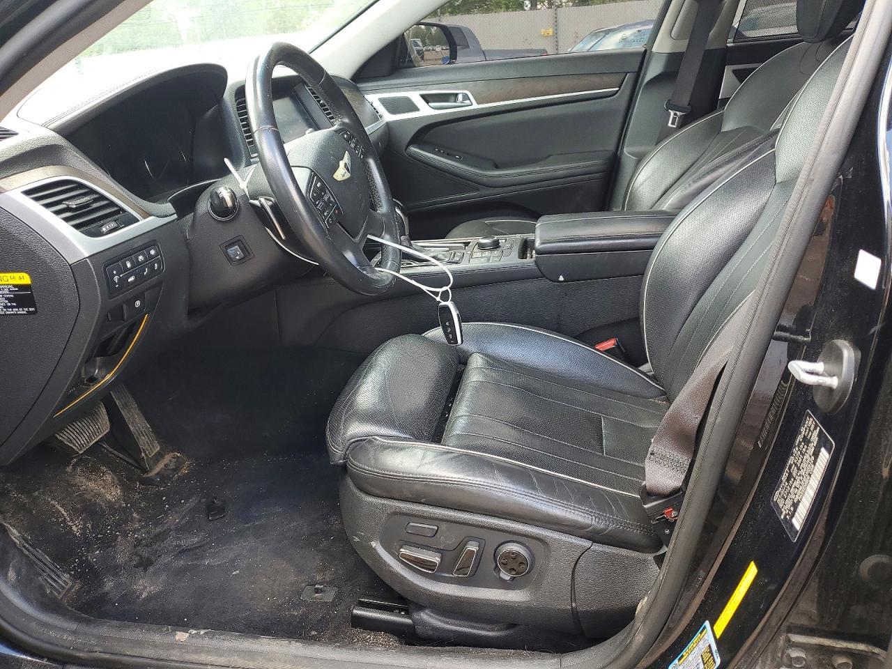 2015 Hyundai Genesis 3.8L - Image 7