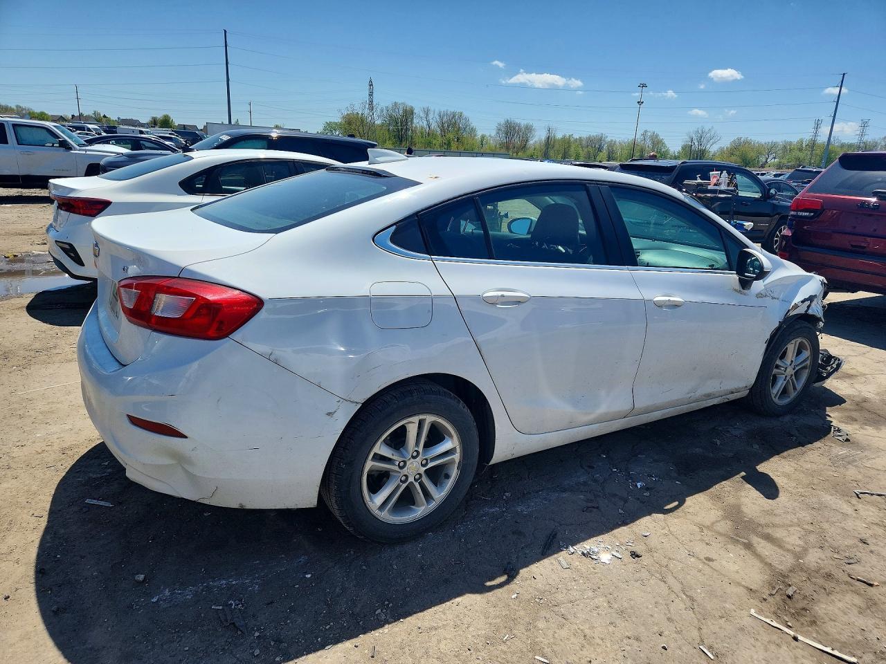 2017 Chevrolet Cruze Lt - Фото 3