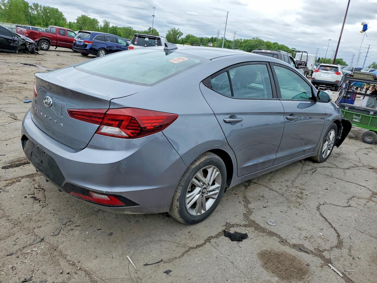 2019 Hyundai Elantra Sel - Фото 3