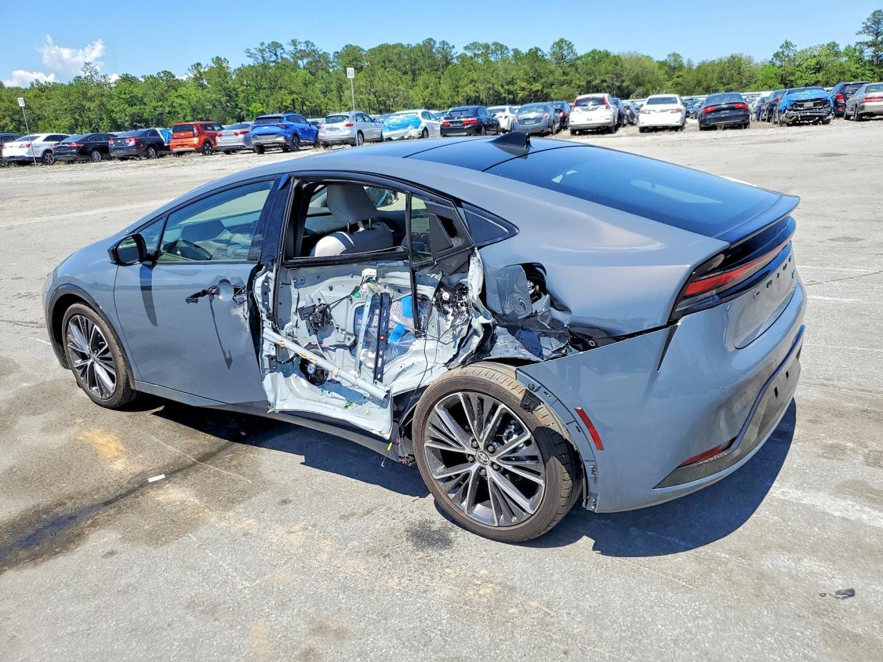 2026 Toyota Prius Xle - Фото 2