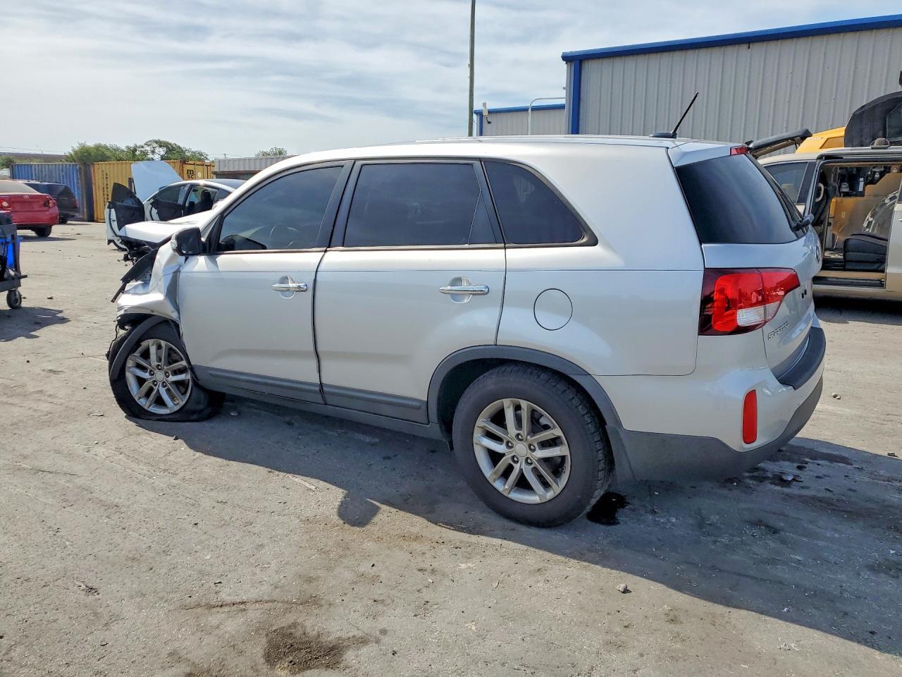2015 Kia Sorento Lx - Фото 2