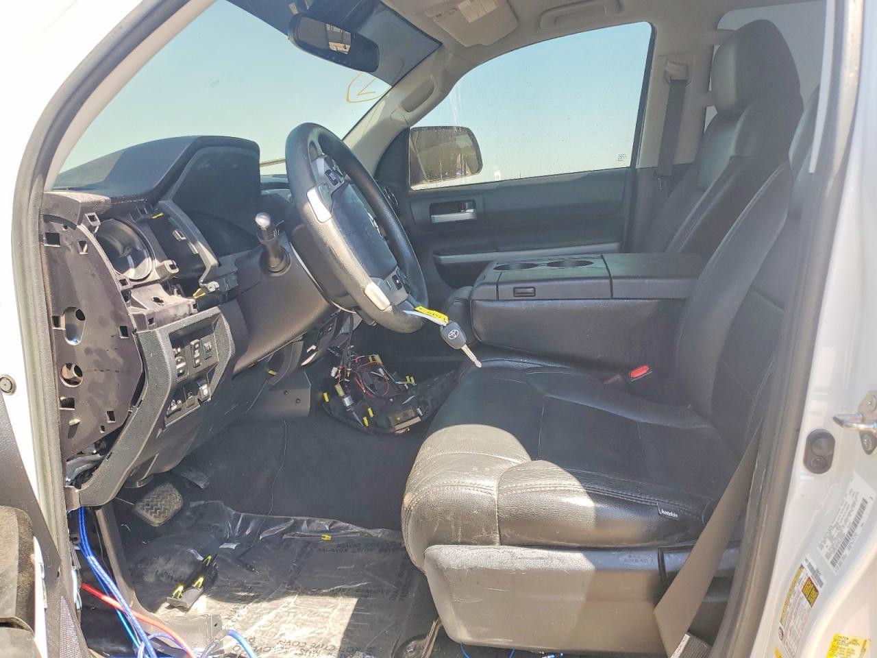 2019 Toyota Tundra Sr5 - Image 7