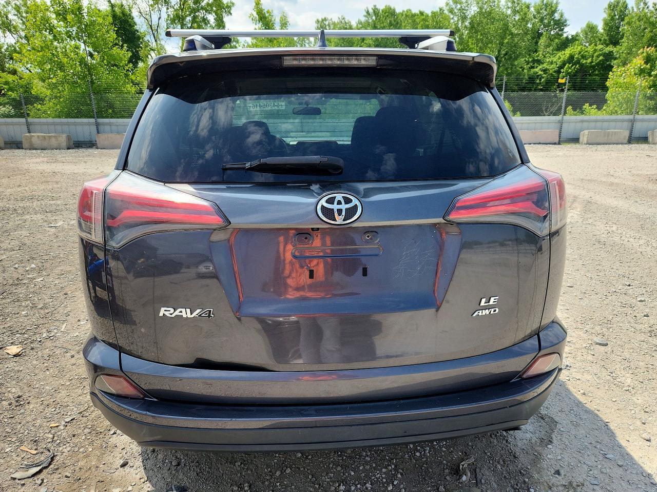 2016 Toyota Rav4 Le - Image 6