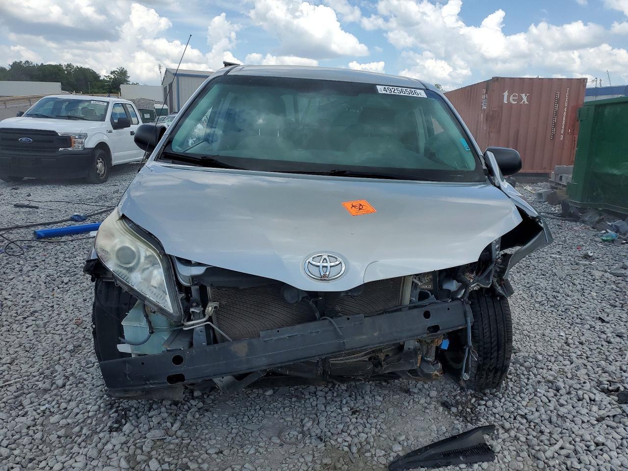 2014 Toyota Sienna L 7-Passenger - Фото 5