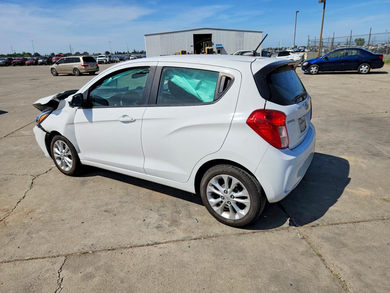 2021 Chevrolet Spark 1Lt - Фото 2
