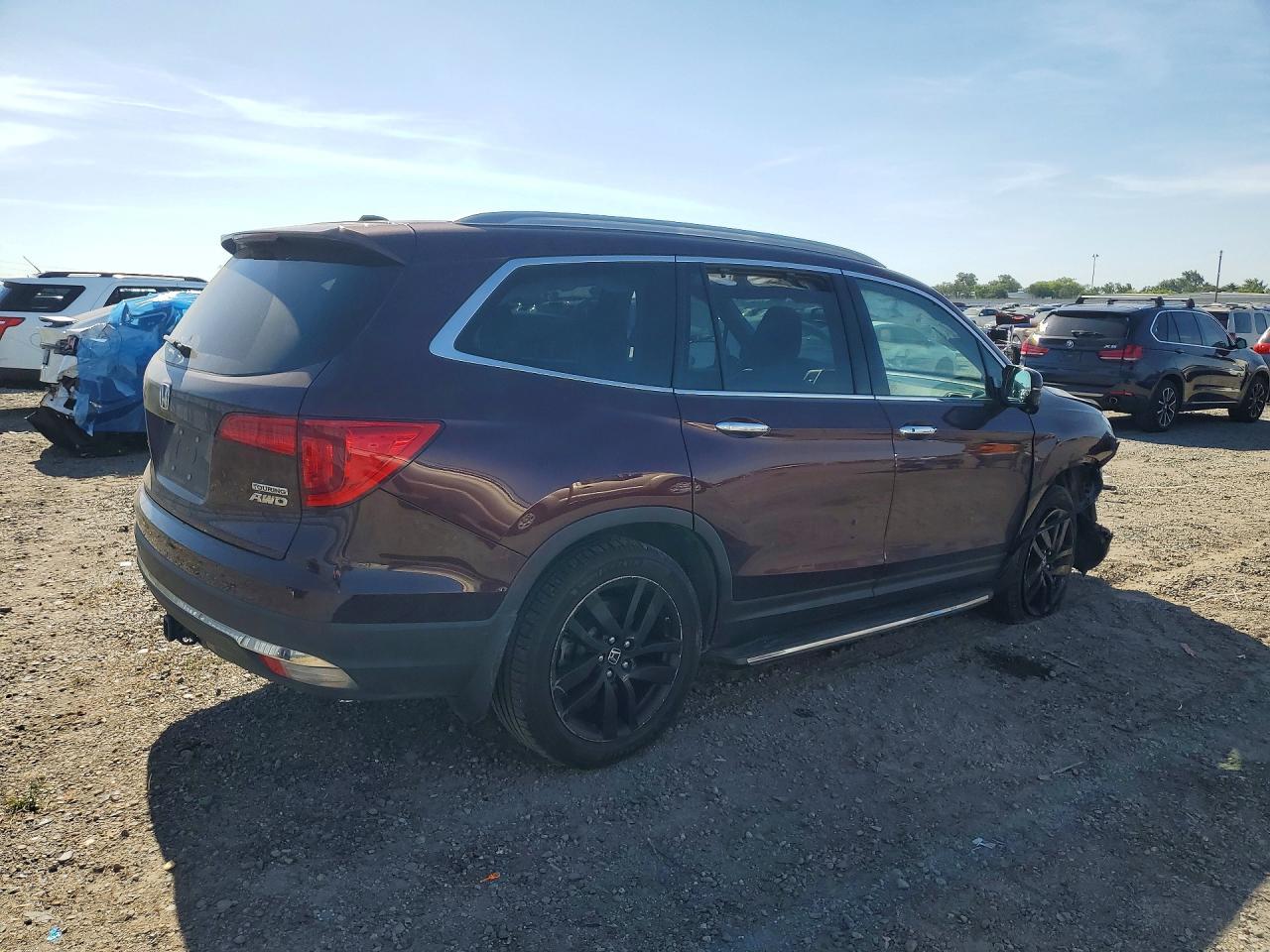 2017 Honda Pilot Touring - Фото 3
