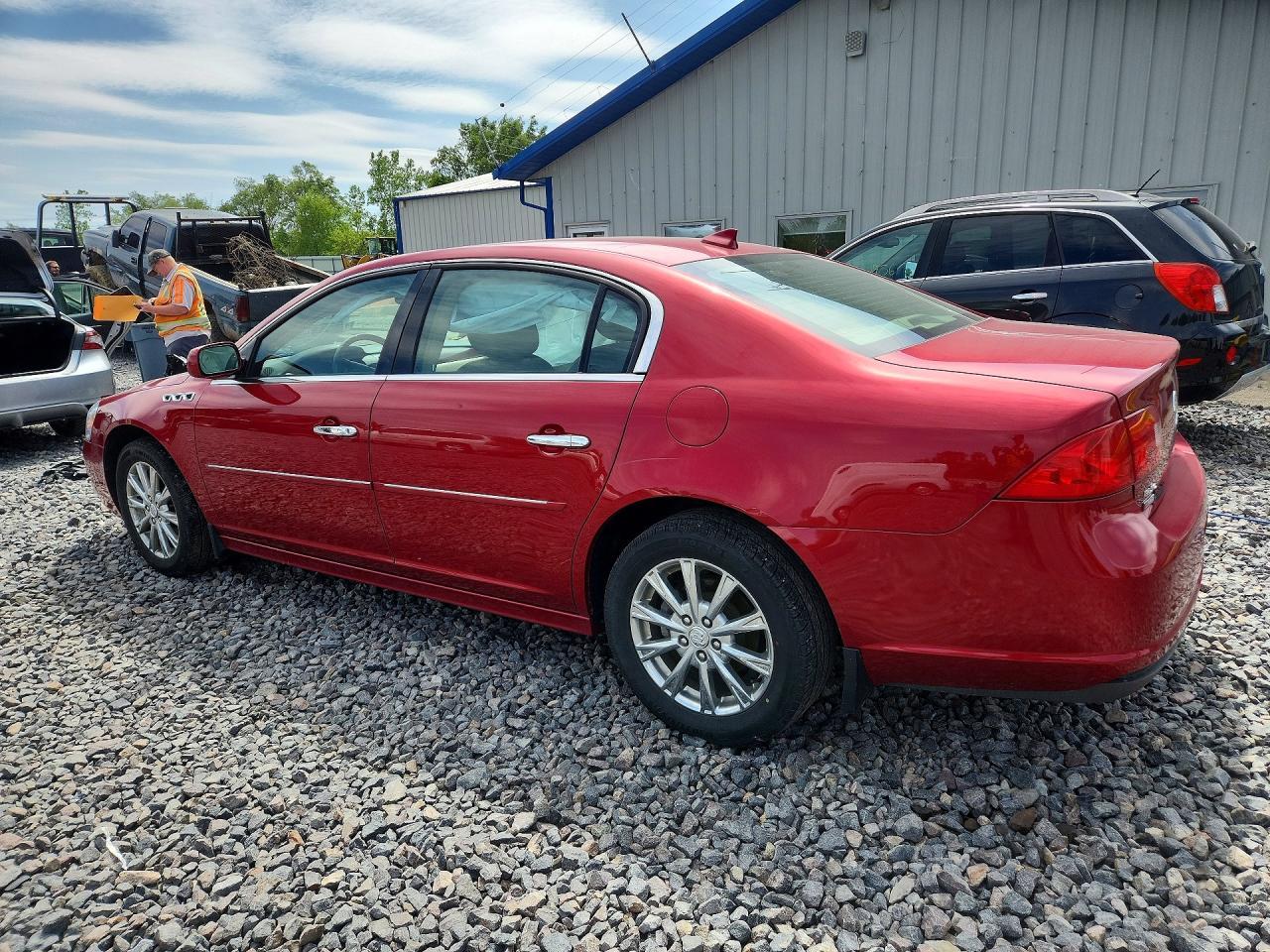 2010 Buick Lucerne Cxl - Фото 2