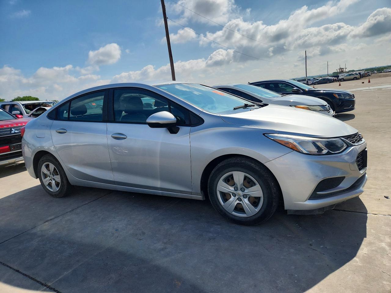2018 Chevrolet Cruze Ls - Image 4