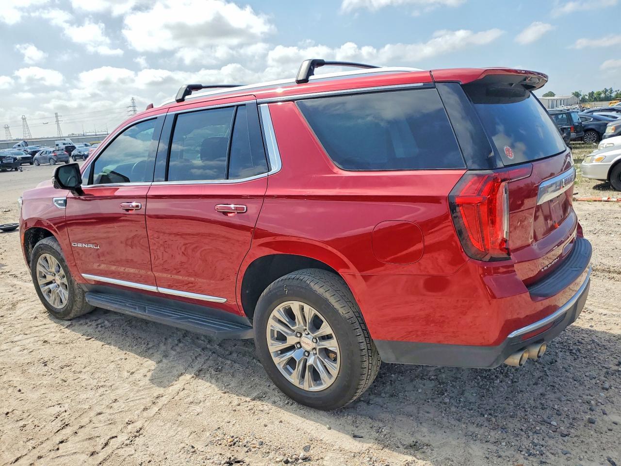2023 GMC Yukon Denali - Фото 2