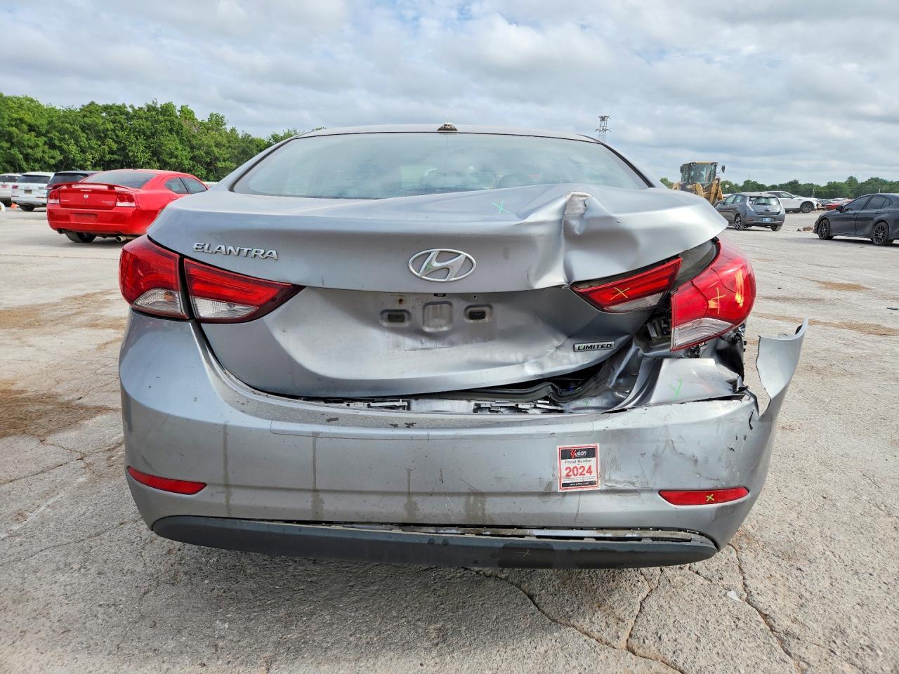 2015 Hyundai Elantra Limited - Image 6