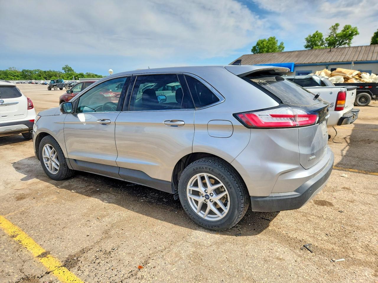 2021 Ford Edge Sel - Фото 2