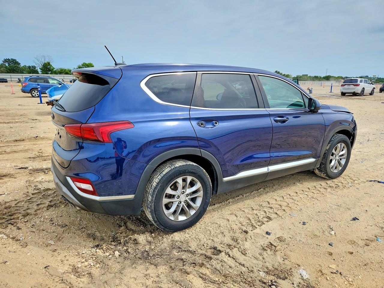 2019 Hyundai Santa Fe Se - Фото 3