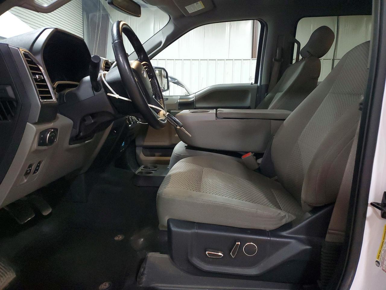 2016 Ford F150 Supercrew - Фото 7