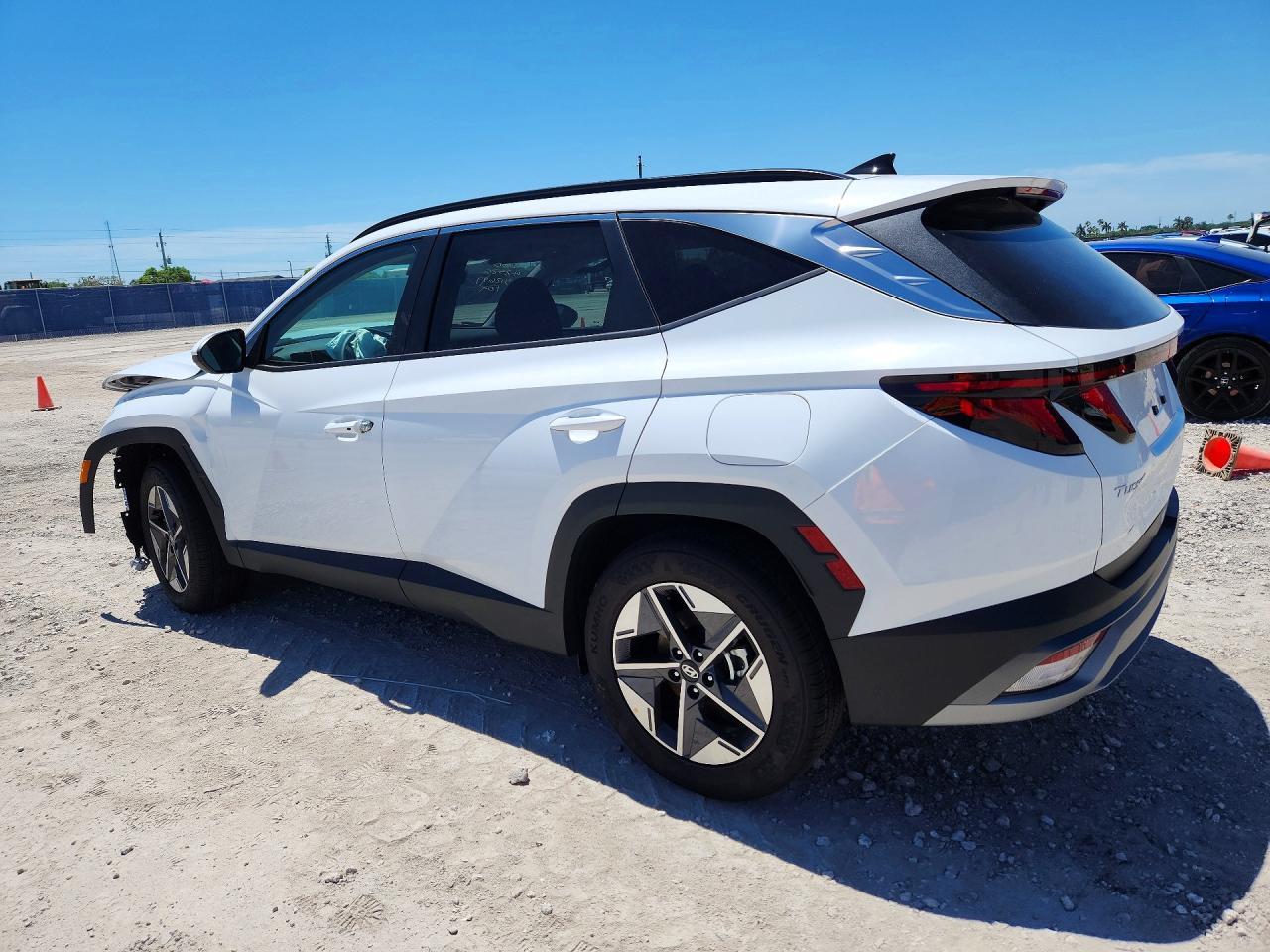 2026 Hyundai Tucson Sel - Image 2