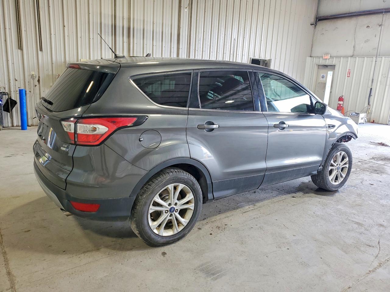 2017 Ford Escape Se - Фото 3