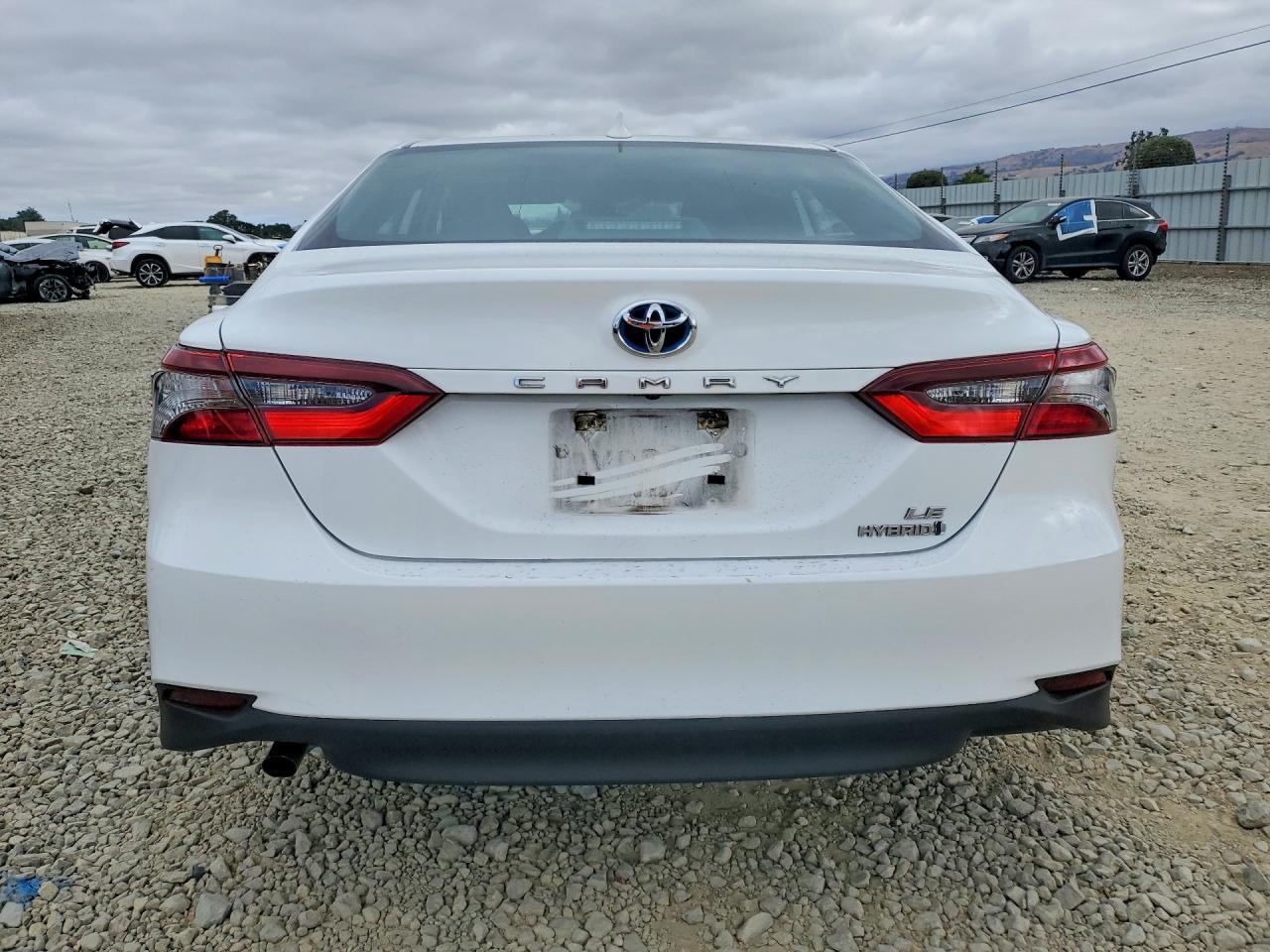 2022 Toyota Camry Le - Фото 6