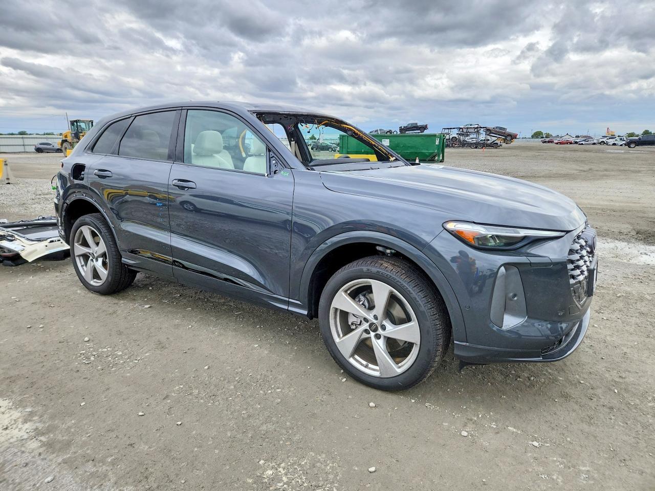 2025 Audi Q5 Premium Plus - Фото 4
