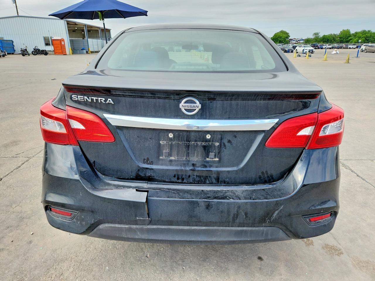 2019 Nissan Sentra S - Image 6