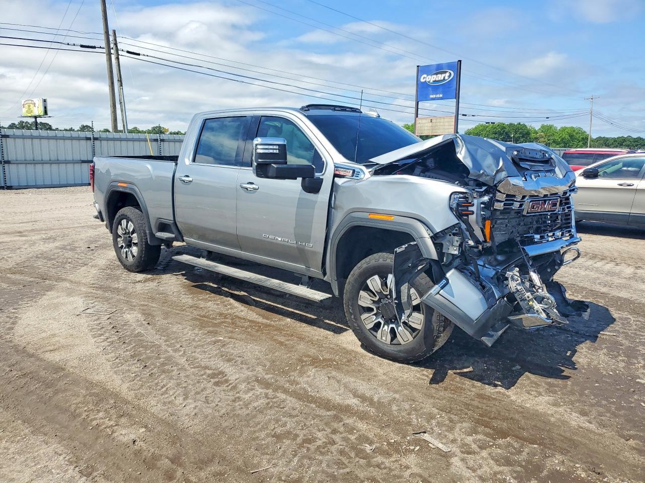 2025 GMC Sierra K2500 Denali - Фото 4
