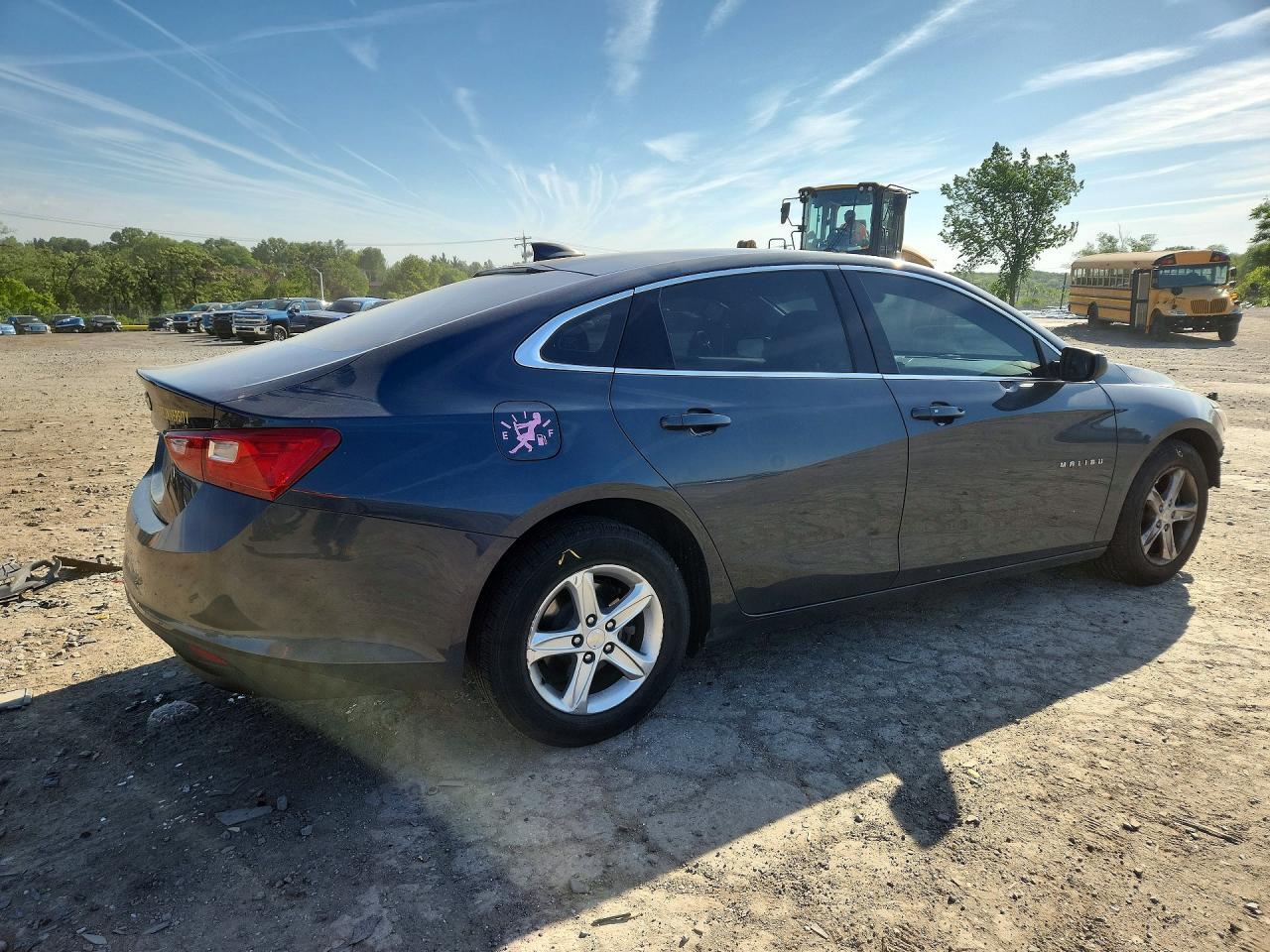2019 Chevrolet Malibu Ls - Фото 3