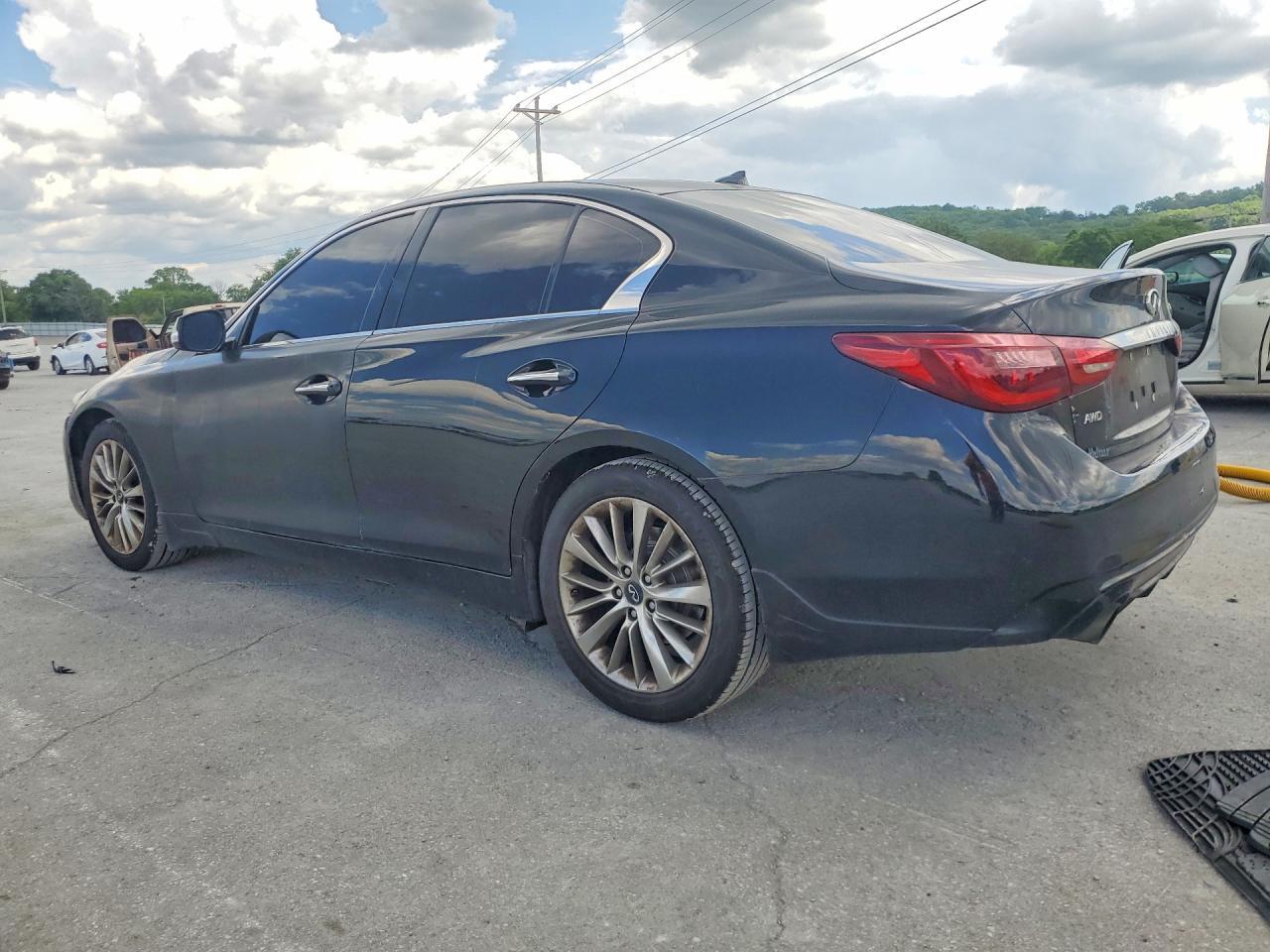2019 Infiniti Q50 3.0T Luxe - Image 2