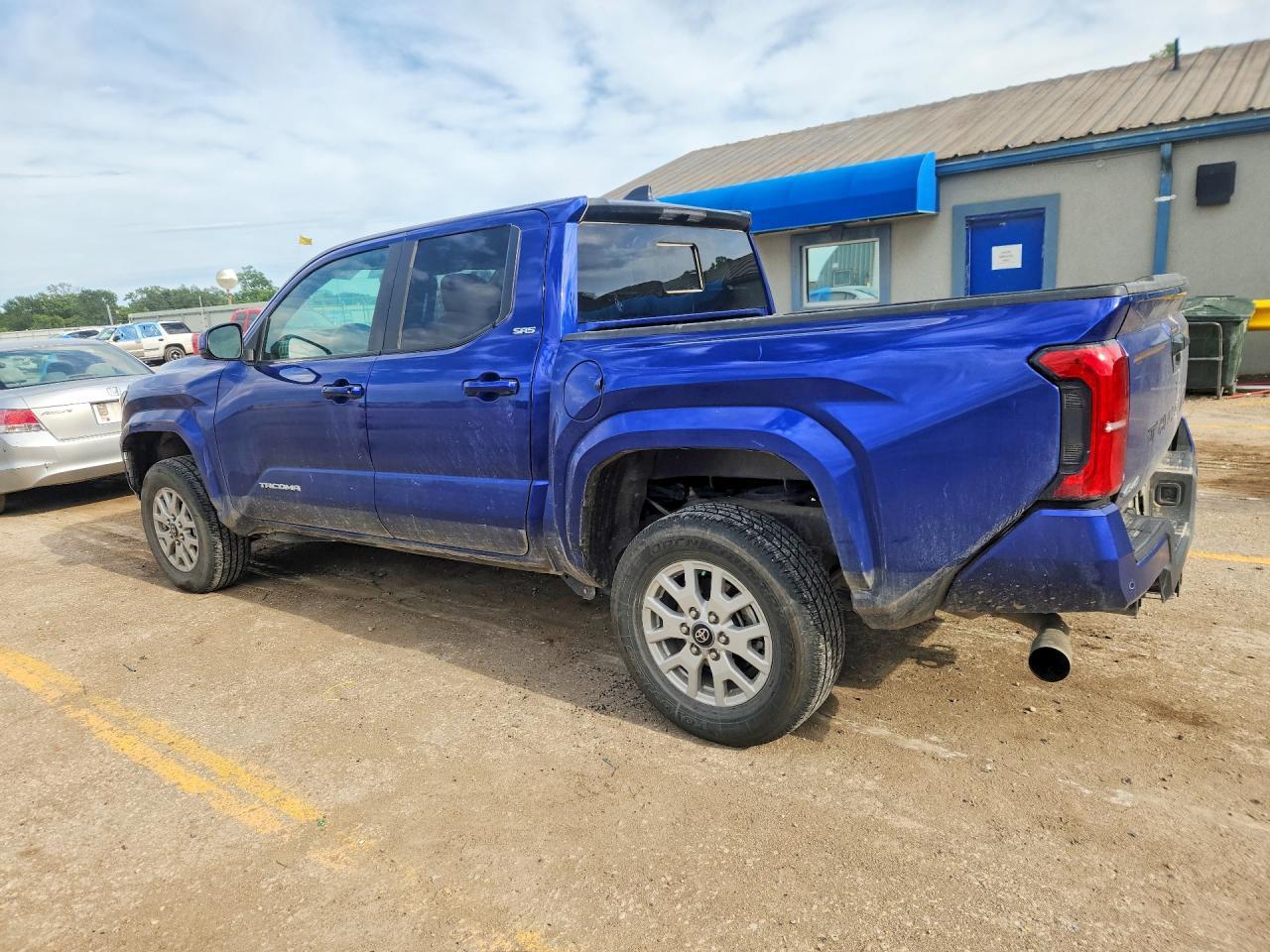 2025 Toyota Tacoma Sr5 - Image 2