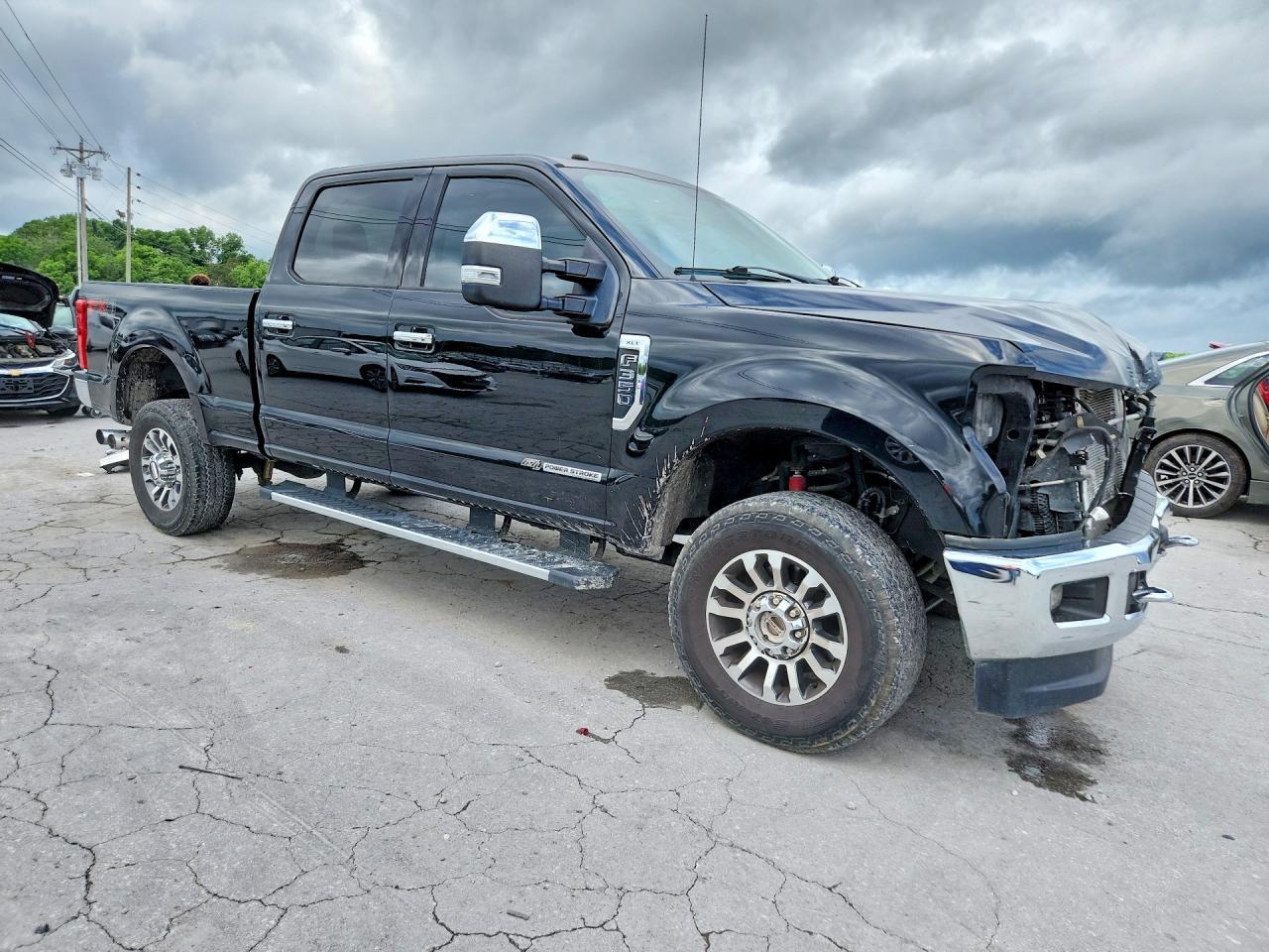 2017 Ford F350 Super Duty - Image 4