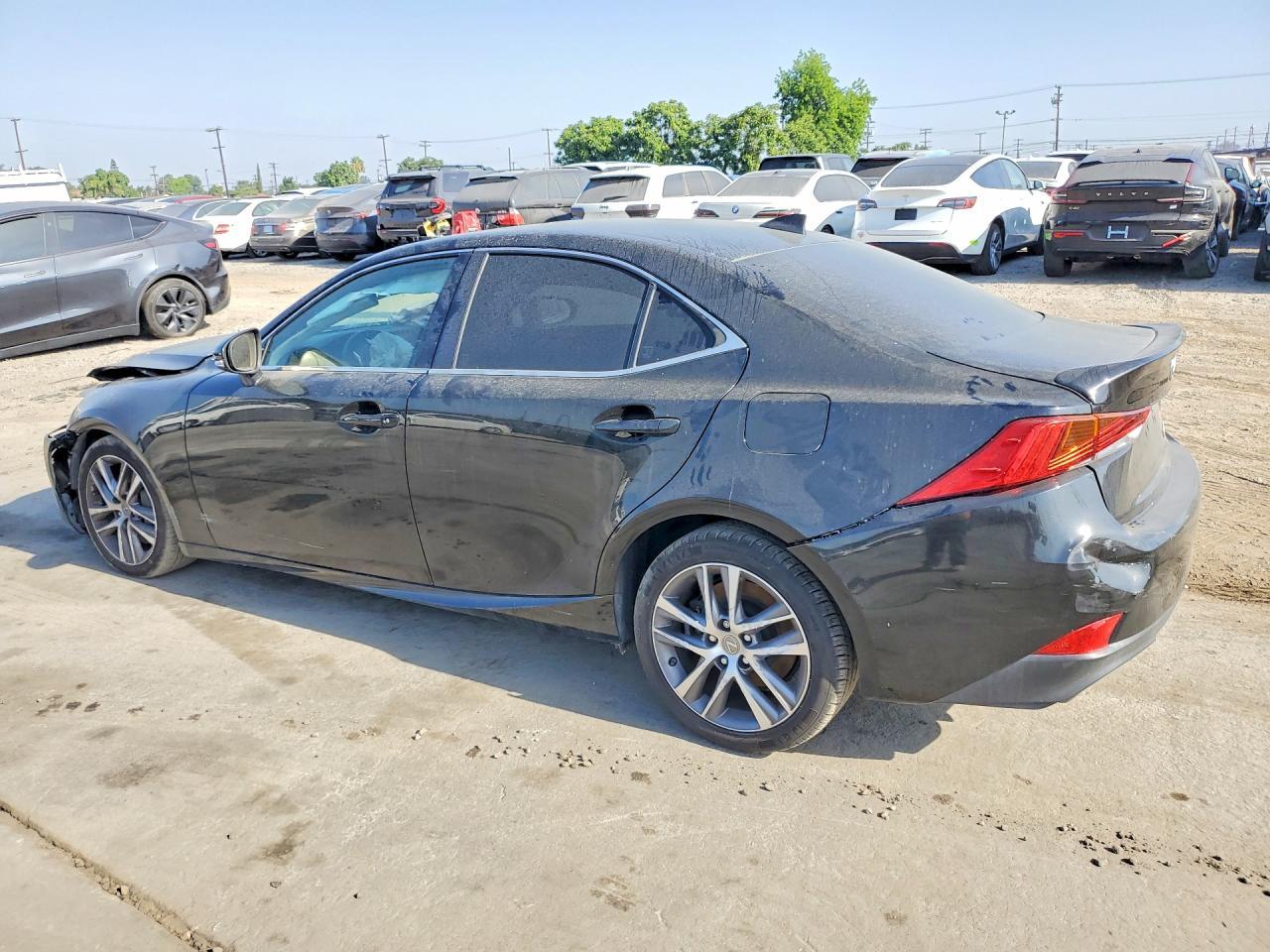 2020 Lexus Is 300 Premium - Фото 2
