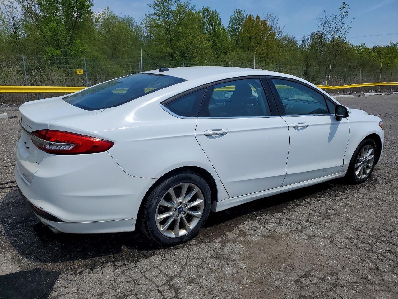 2017 Ford Fusion Se - Фото 3
