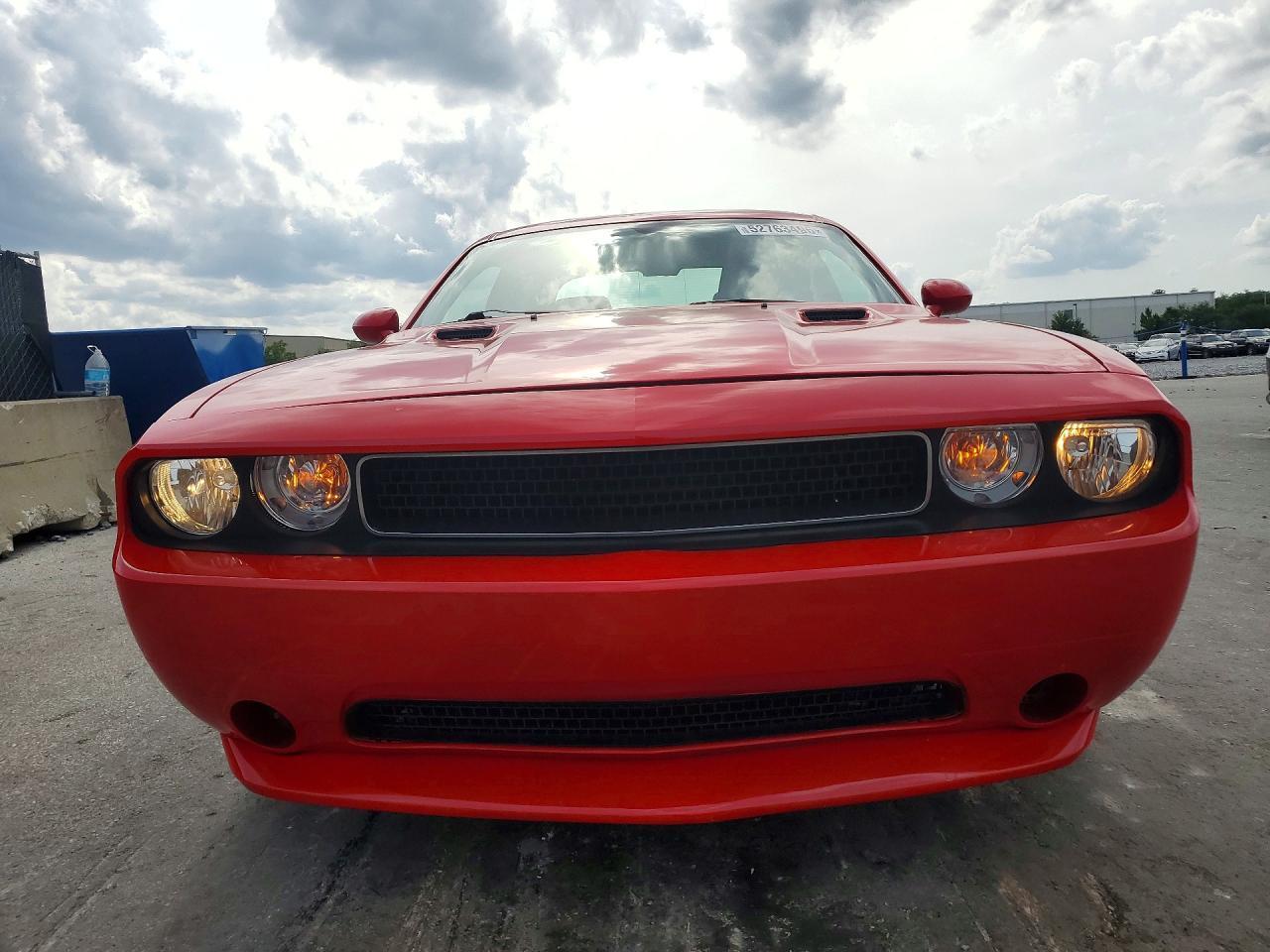 2014 Dodge Challenger Sxt - Image 5