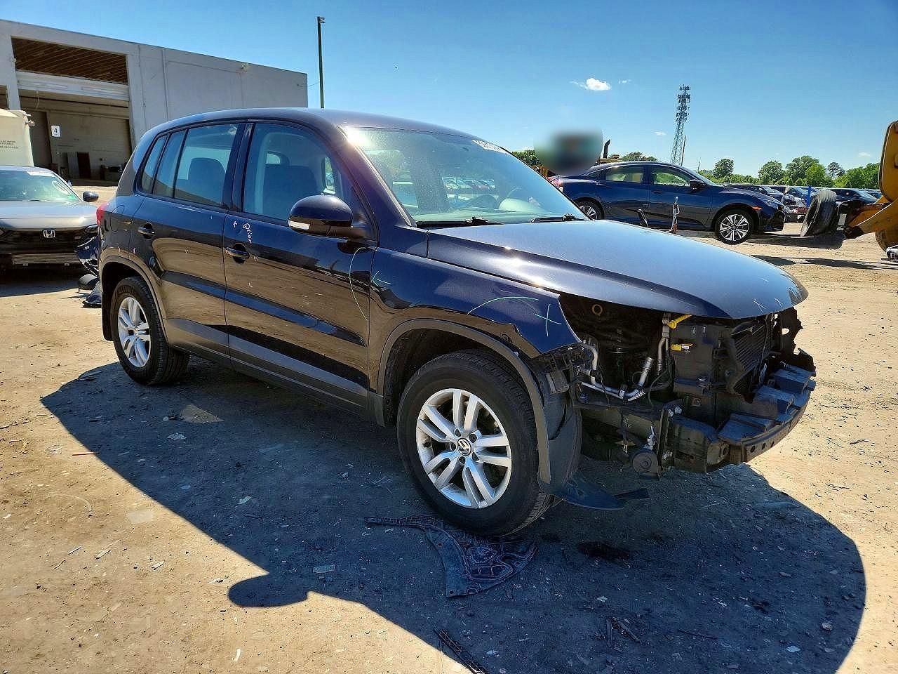 2014 Volkswagen Tiguan S - Фото 4