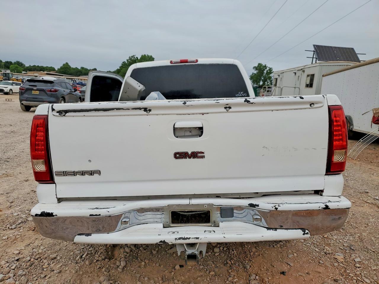 2000 GMC New Sierra C1500 - Image 6