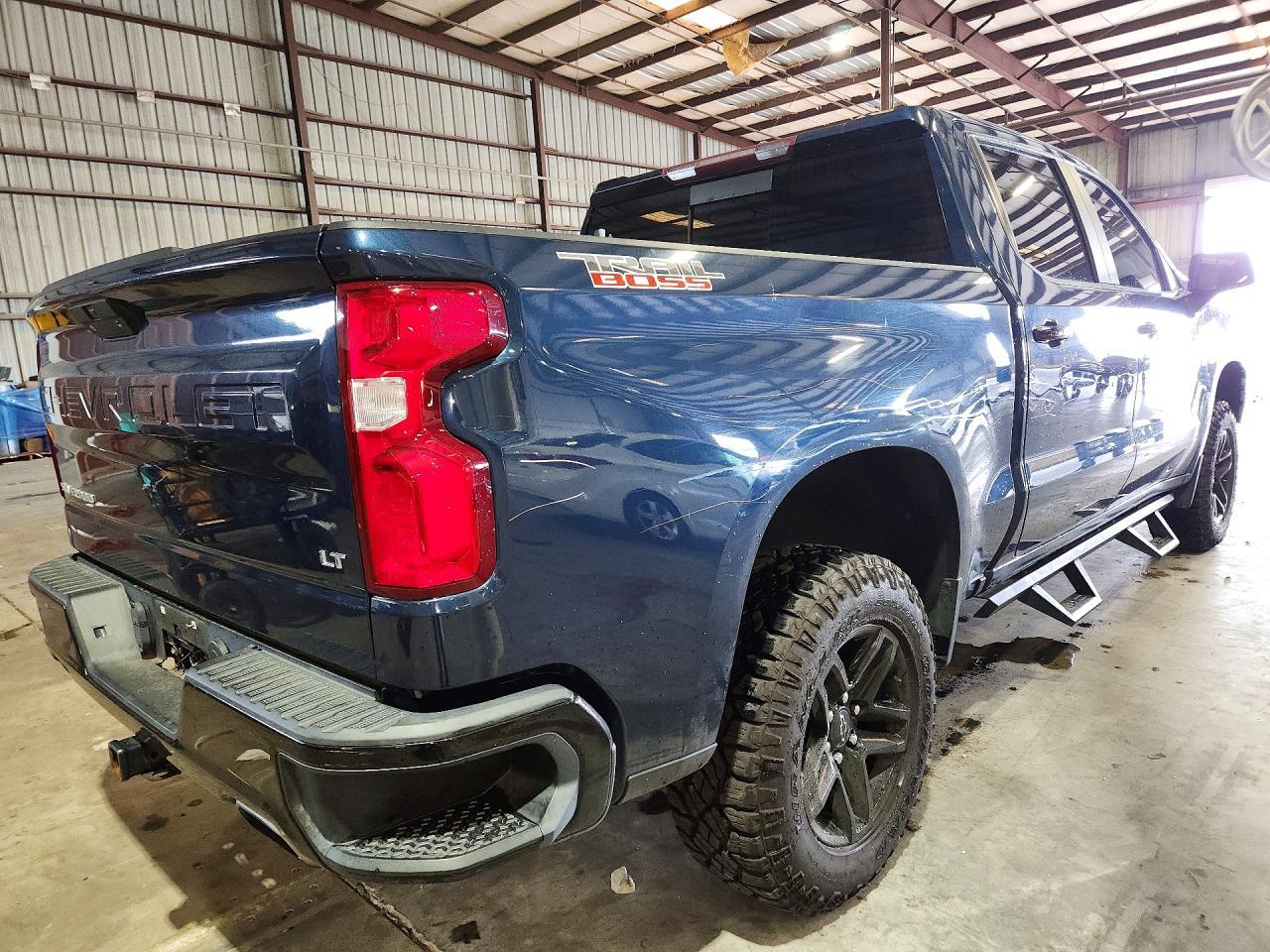 2020 Chevrolet Silverado K1500 Lt Trail Boss - Image 3