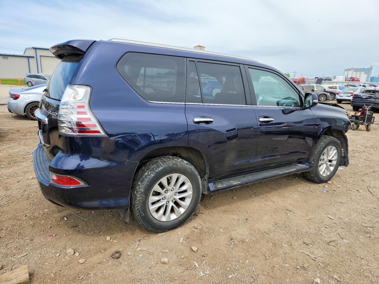2022 Lexus Gx 460 - Image 3