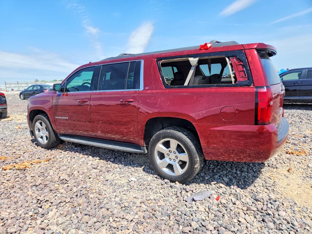 2016 Chevrolet Suburban C1500 Lt - Фото 2