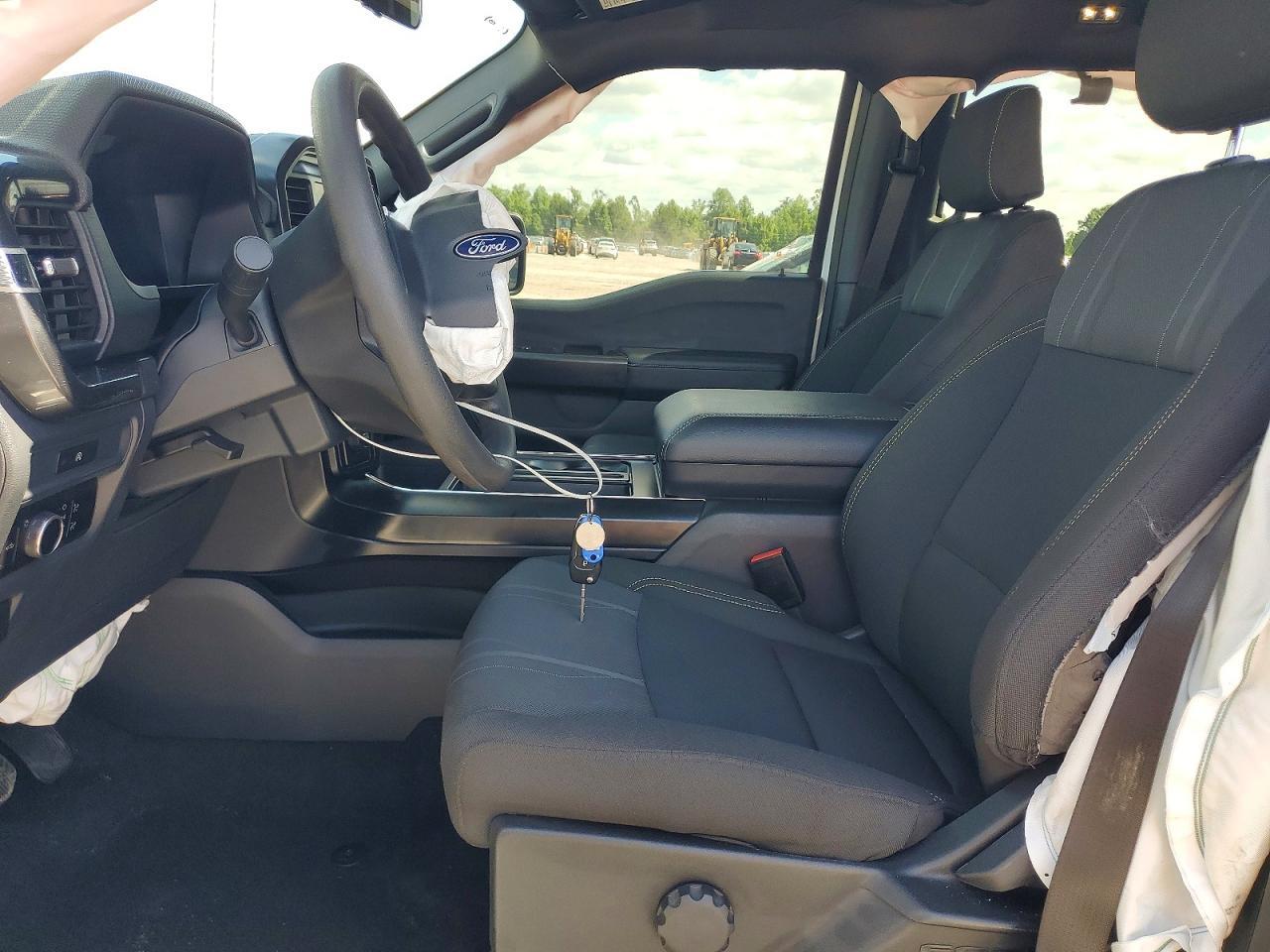 2025 Ford F150 Stx - Фото 7