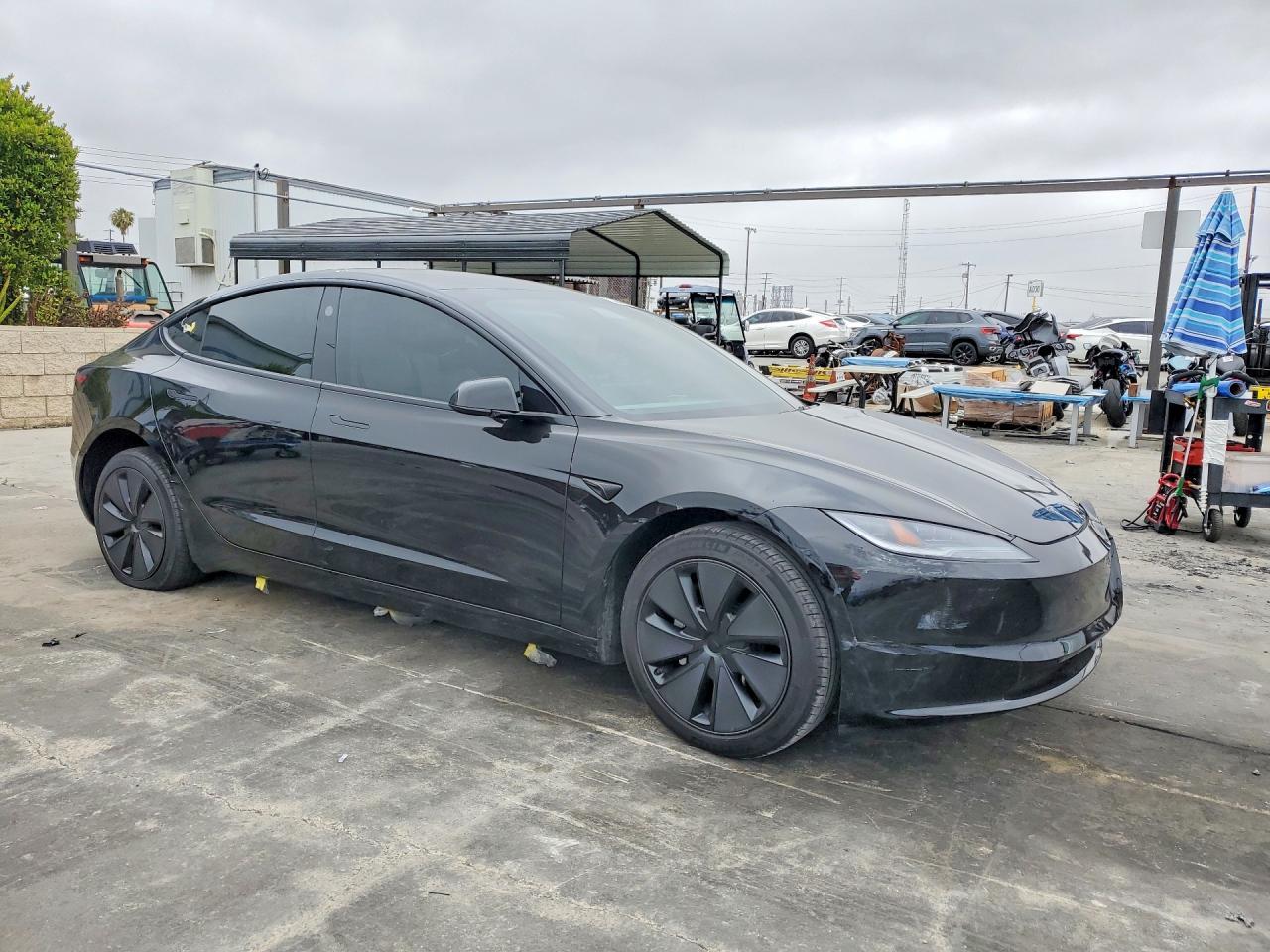 2024 Tesla Model 3 - Фото 4