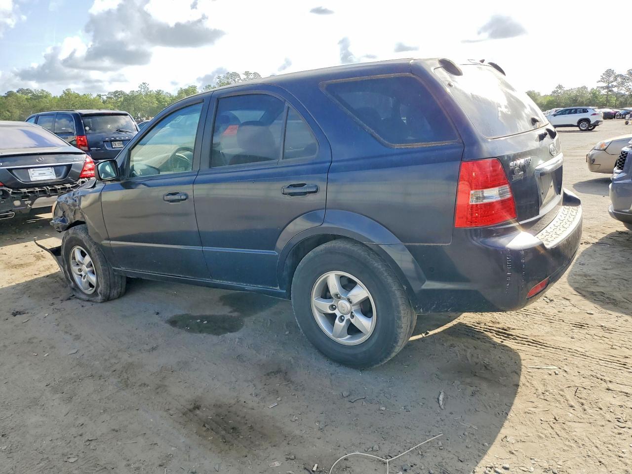 2008 Kia Sorento Base - Фото 2