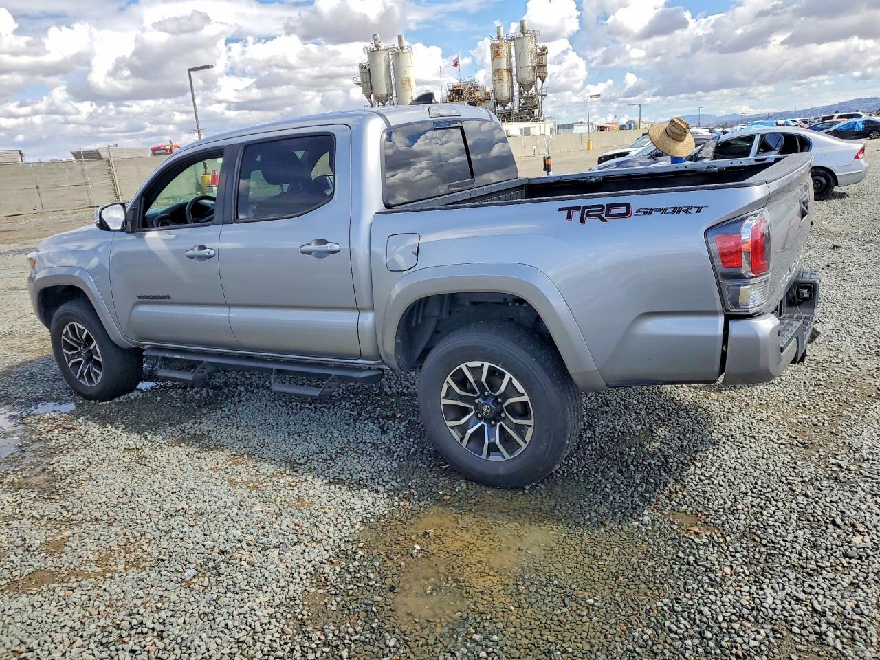2021 Toyota Tacoma Trd Sport - Фото 2
