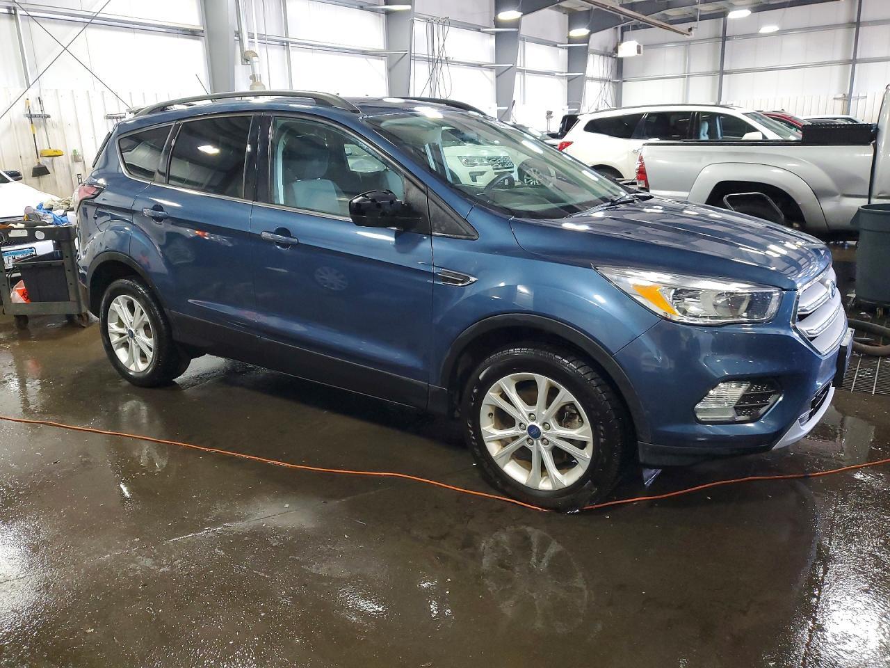 2018 Ford Escape Se - Фото 4