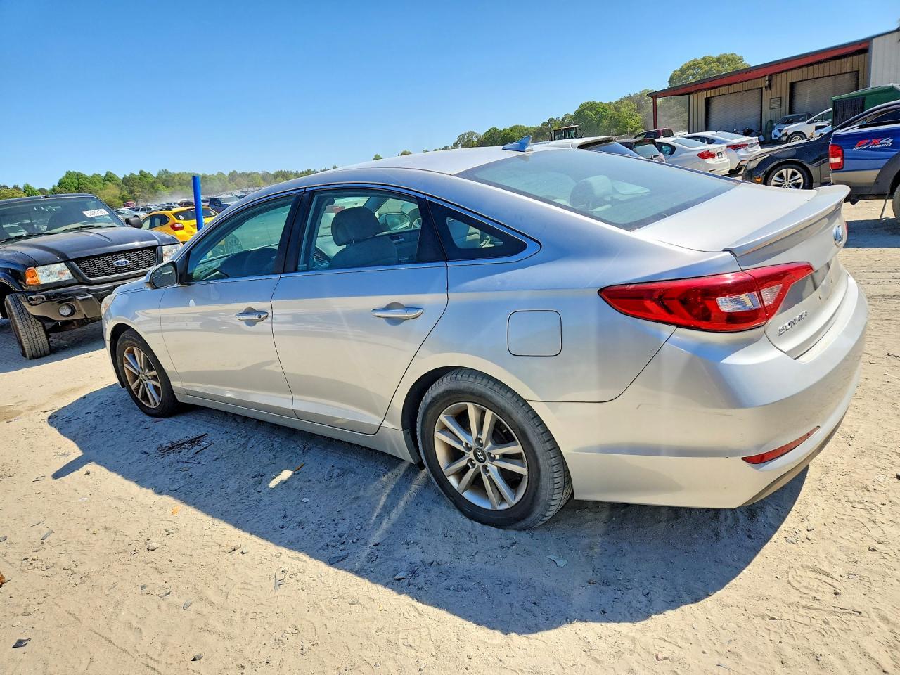 2015 Hyundai Sonata Se - Фото 2