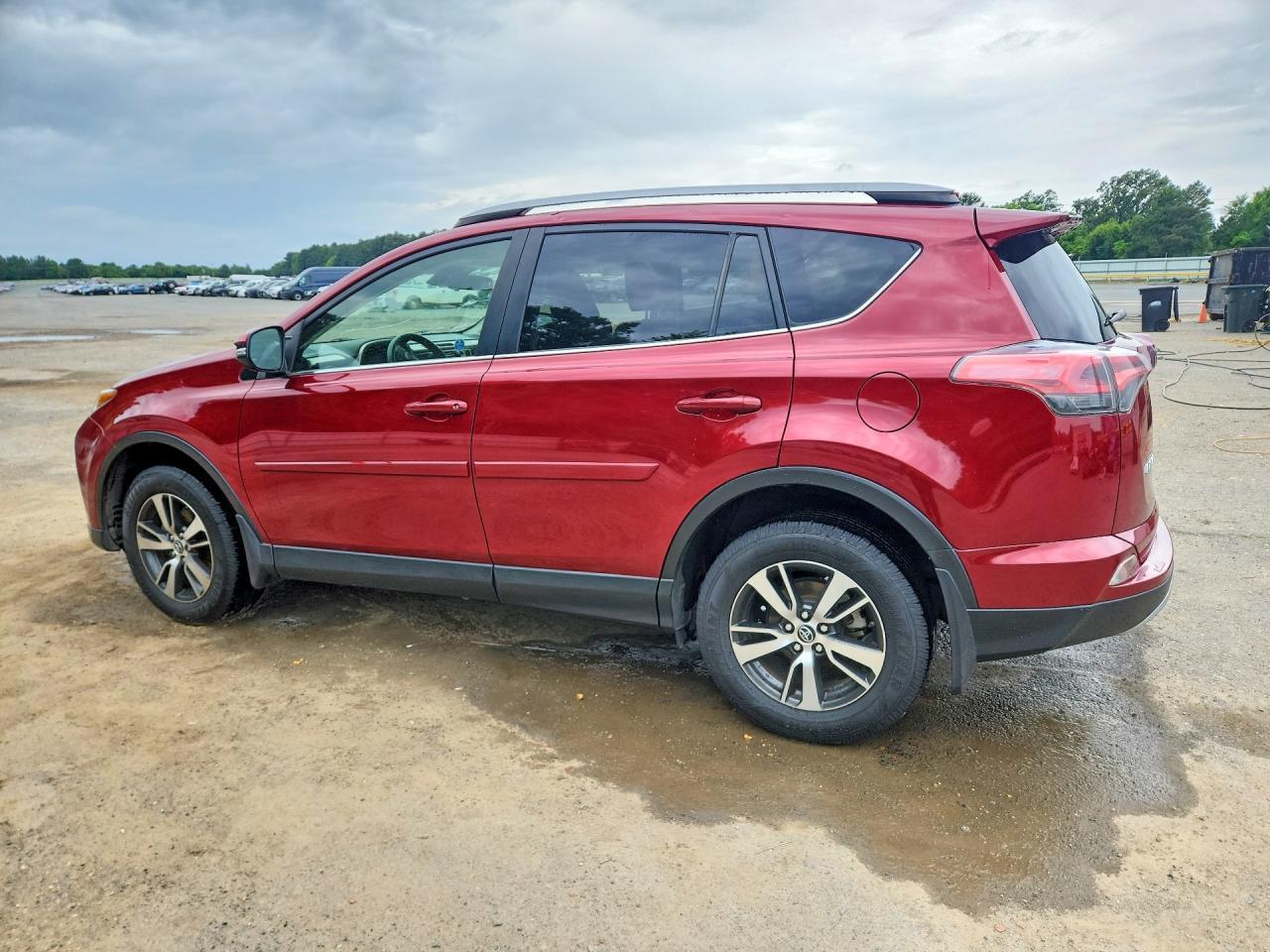 2018 Toyota Rav4 Xle - Image 2