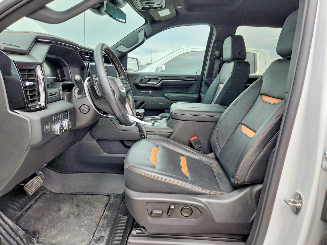 2024 GMC Sierra K1500 At4 - Фото 7