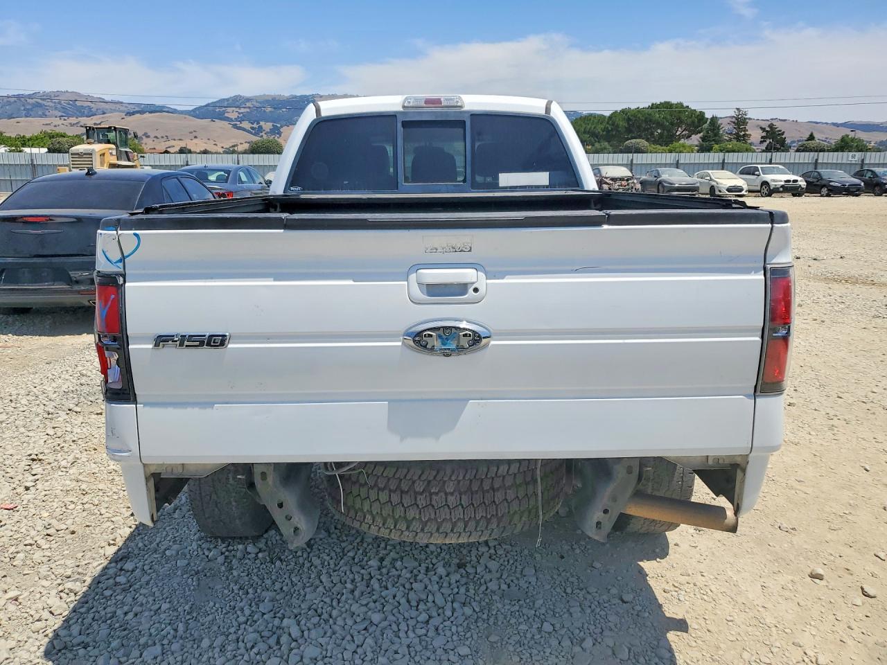 2012 Ford F150 Supercrew - Image 6