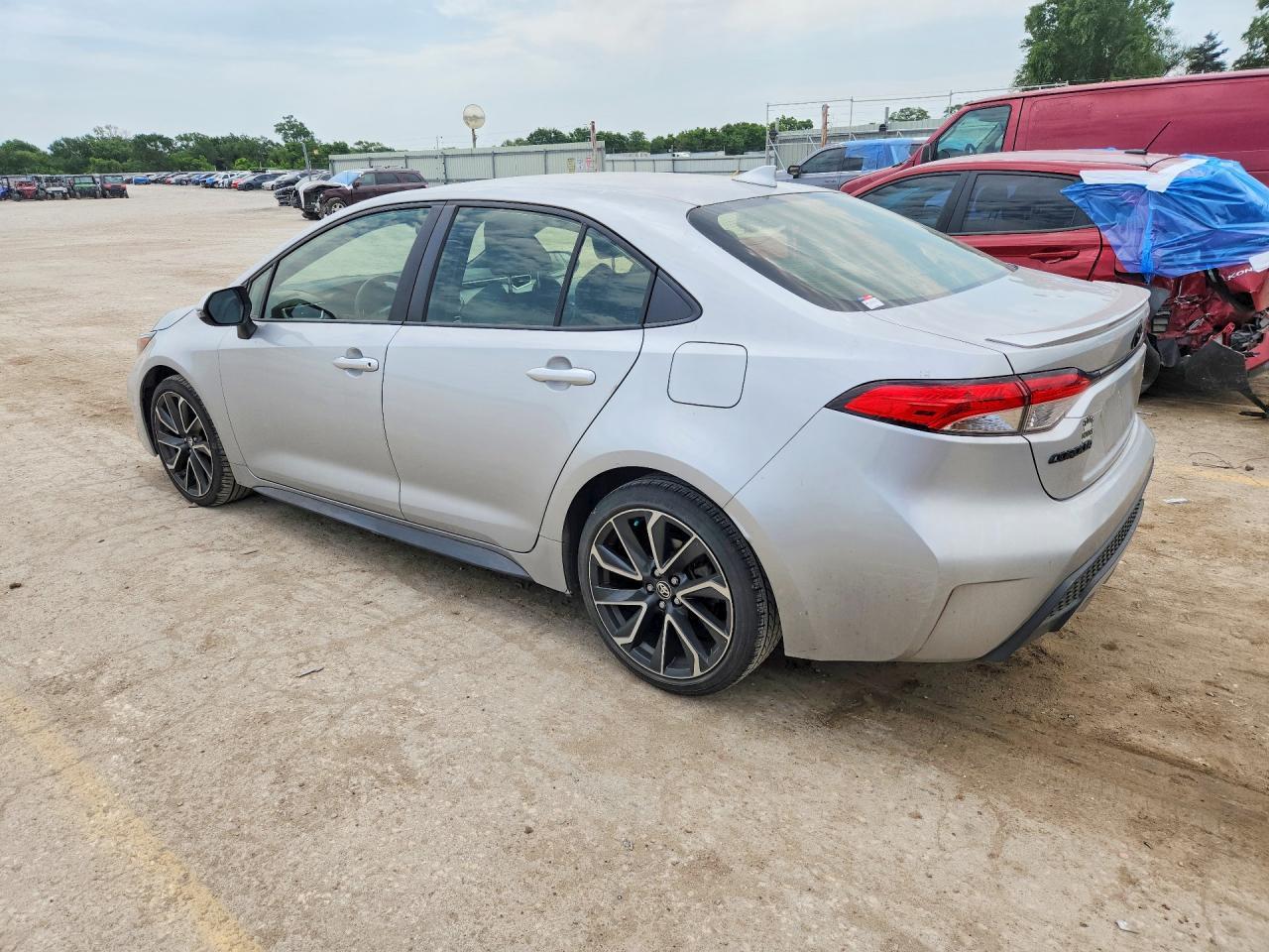 2022 Toyota Corolla Se - Image 2